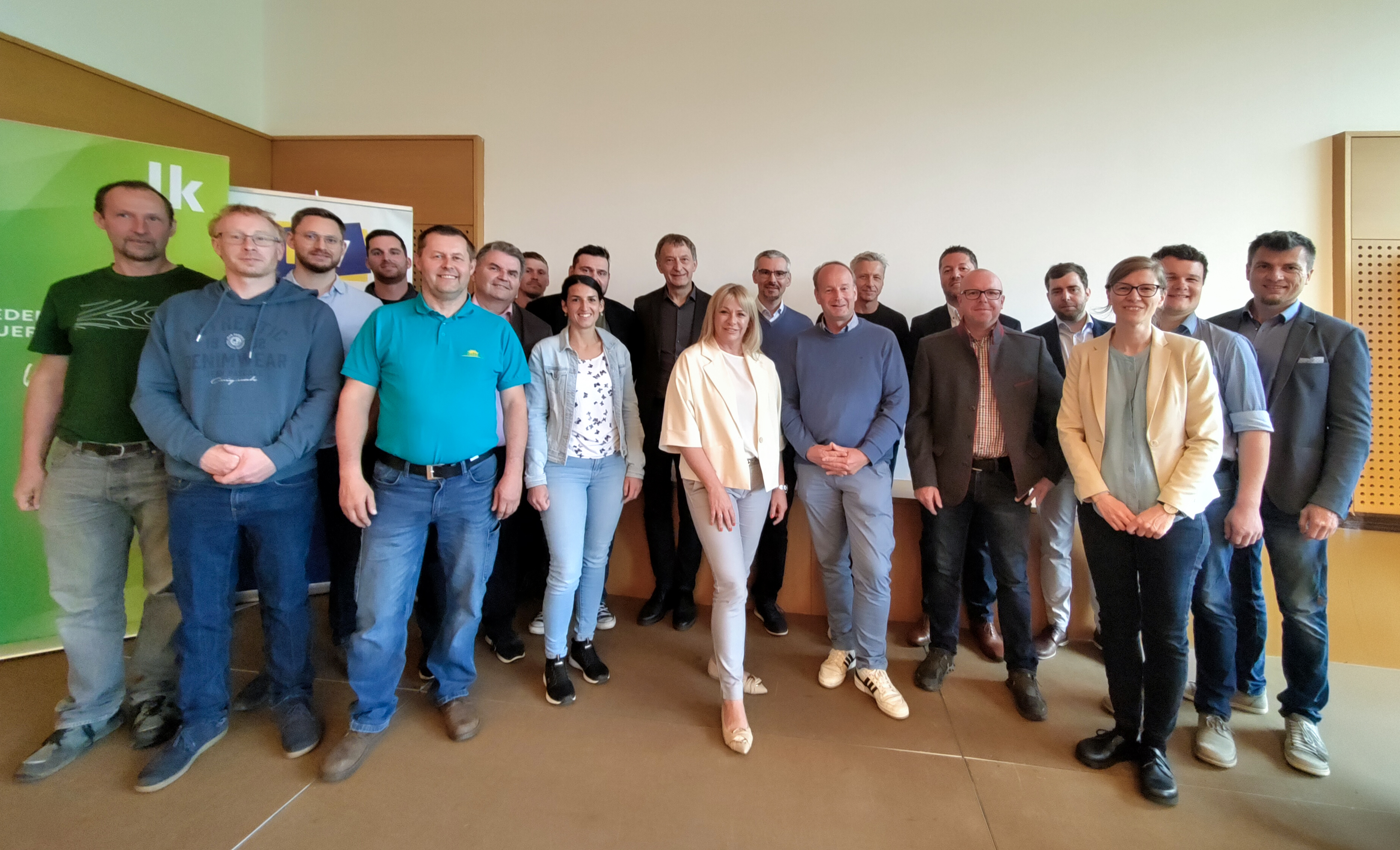 Gruppenfoto der Teilnehmenden